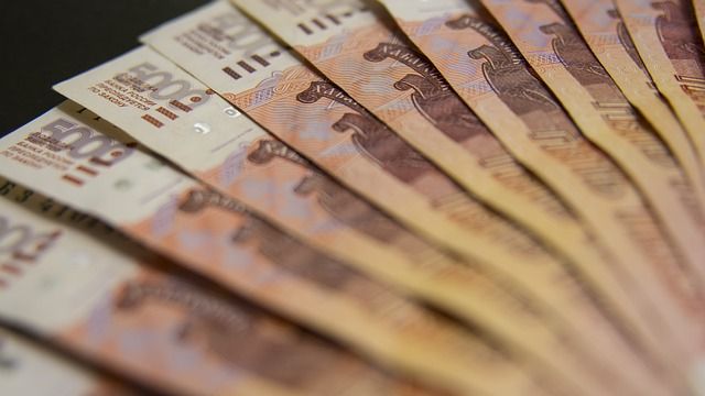 В Приморье мужчина изготавливал поддельные банкноты в 5000 рублей