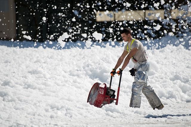Во Владивостоке отстранили от должности руководителя предприятия по уборке снега