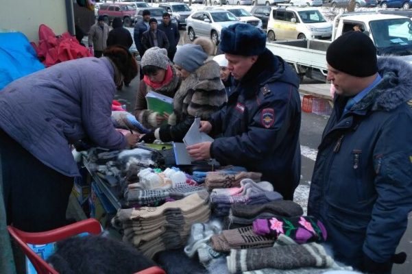 Во Владивостоке на улице Русской ликвидировали незаконную торговлю