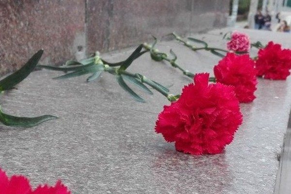 В Приморье открыли памятник сотруднику МВД. Он погиб при исполнении служебного долга