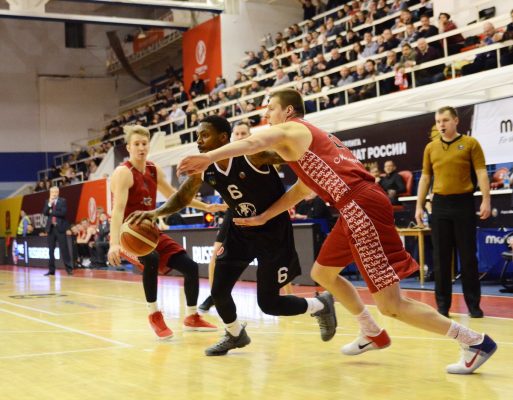 Баскетболисты «Спартака-Приморье» одержали третью победу подряд
