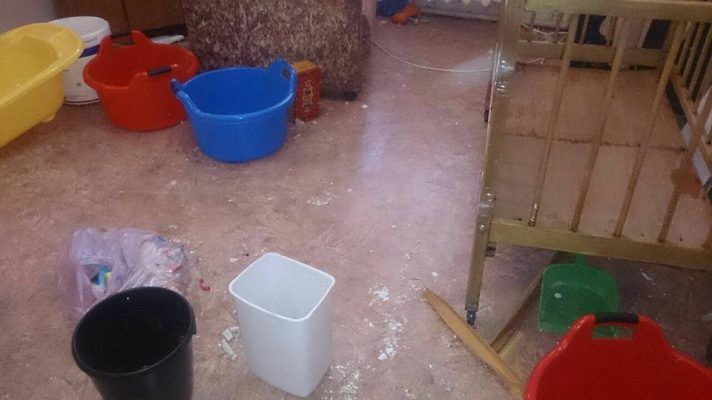 Квартиру матери с ребёнком-инвалидом затопили в Большом Камне