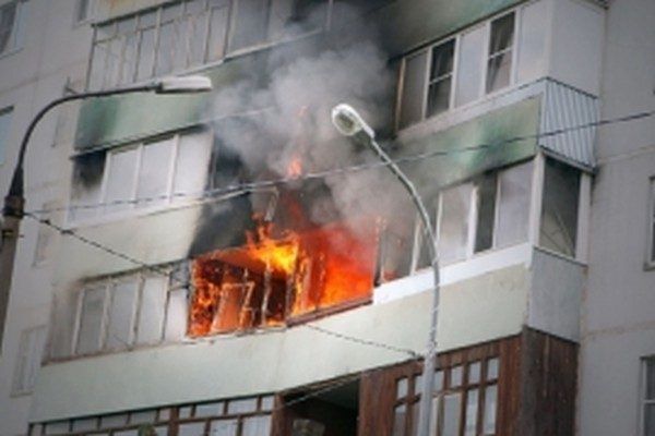 В Артёме на балконе квартиры горела стиральная машина