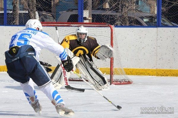 «Армада» стала чемпионом Владивостока по хоккею