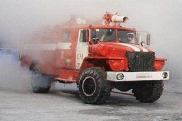 Загорелся мусор. 29 огнеборцев тушили пожар на полигоне твёрдых бытовых отходов во Владивостоке