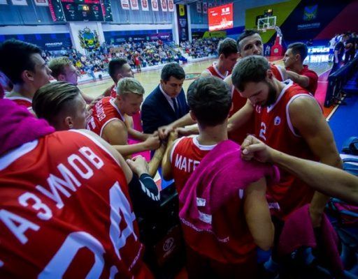 Баскетболисты «Спартака-Приморье» победили в первом домашнем матче сезона