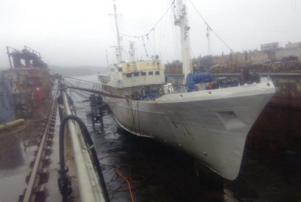 Пожар на судне в доке в Приморье тушили почти 3,5 часа