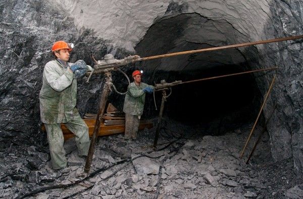 Площадь пожара на руднике «Николаевский» в Приморье составила 10 кв. м