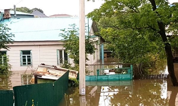 Сотни домов пострадали от наводнения в приморском Уссурийске