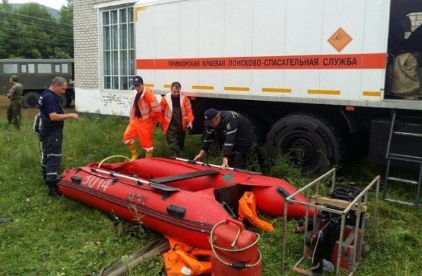 Спасатели на КамАЗе выехали в пострадавший от стихии Ольгинский район Приморья