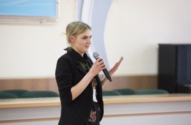 Учитель из Владивостока стала лучшим молодым педагогом Приморья