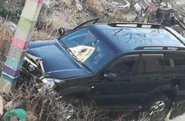 Во Владивостоке нетрезвый водитель протаранил столб