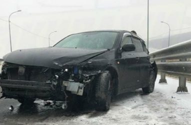 Снегопад во Владивостоке уже привёл к серьёзному ДТП