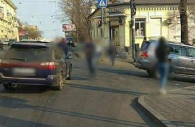 Водитель «Лексуса» без страховки протаранил авто во Владивостоке