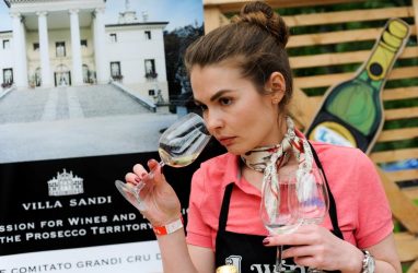 Держи краба: винный фестиваль Le Tour de Vin пройдёт во Владивостоке (18+)