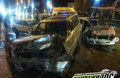 «Машины просто в хлам»: массовое ДТП произошло во Владивостоке