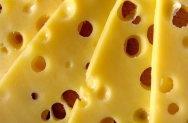 В Приморье в детсад поставили просроченный на четыре месяца сыр
