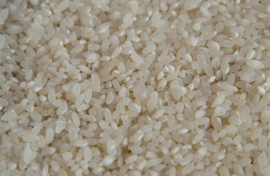 Нарушения выявили при ввозе в Приморье крупных партий риса и арахиса