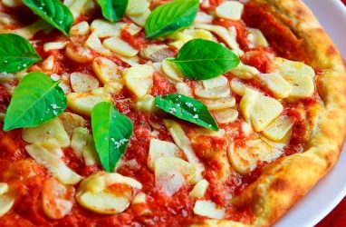 Итальянский ресторатор предложил запретить гавайскую пиццу
