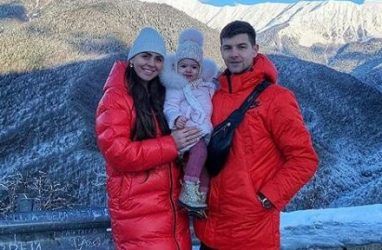 Десятки тысяч лайков собирает новое фото дочери Ольги Рапунцель из «Дома-2»