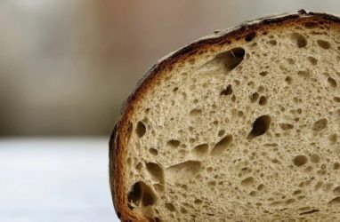 В Приморье цену на хлеб снизили до 15 рублей за булку