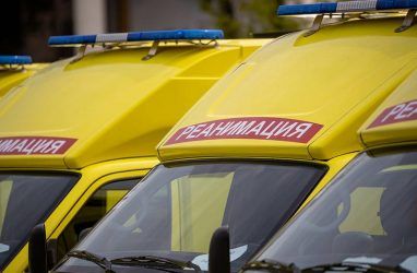 Во Владивостоке в ДТП пострадали 32-летний фельдшер и 68-летний водитель «скорой помощи»