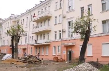 В Уссурийске занялись ремонтом знаменитого «генеральского» дома — видео