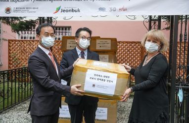 Республика Корея передала партию гуманитарной помощи приморской больнице