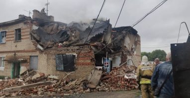 Человек погиб при взрыве в жилом доме в Приморье