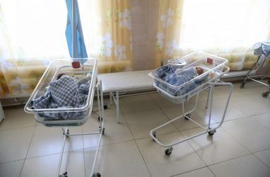 Более 130 женщин в Приморье с подтверждённым COVID родили здоровых малышей