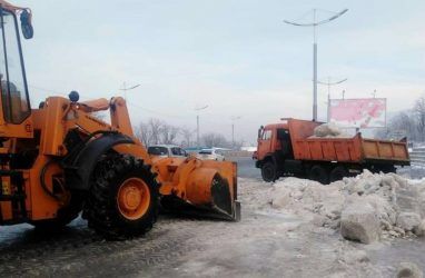 Во Владивосток поставят дорожную технику на 200 млн рублей