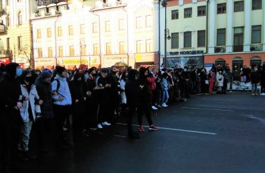 Во Владивостоке поставят на учёт подростков — участников акции в поддержку Навального