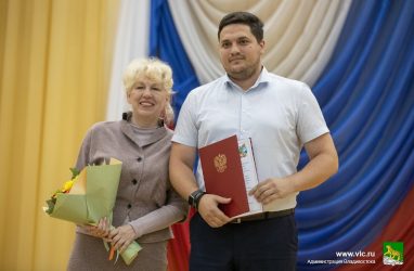 Путин похвалил молодого директора школы из Владивостока