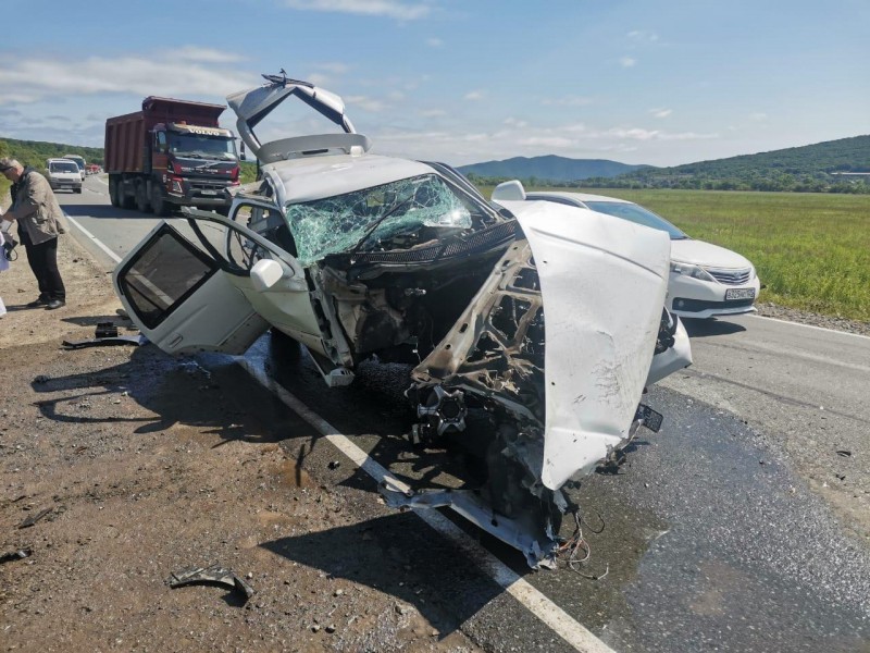 Шесть человек в реанимации: подробности автокатастрофы в Приморье