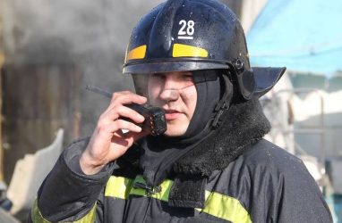 Пожарные спасли человека в Приморье