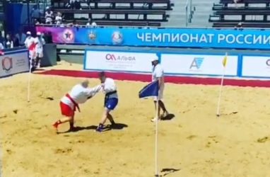 Приморочка выиграла историческую золотую медаль на чемпионате России по пляжному самбо