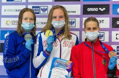 Бронзу Кубка России выиграла 15-летняя пловчиха из Приморья