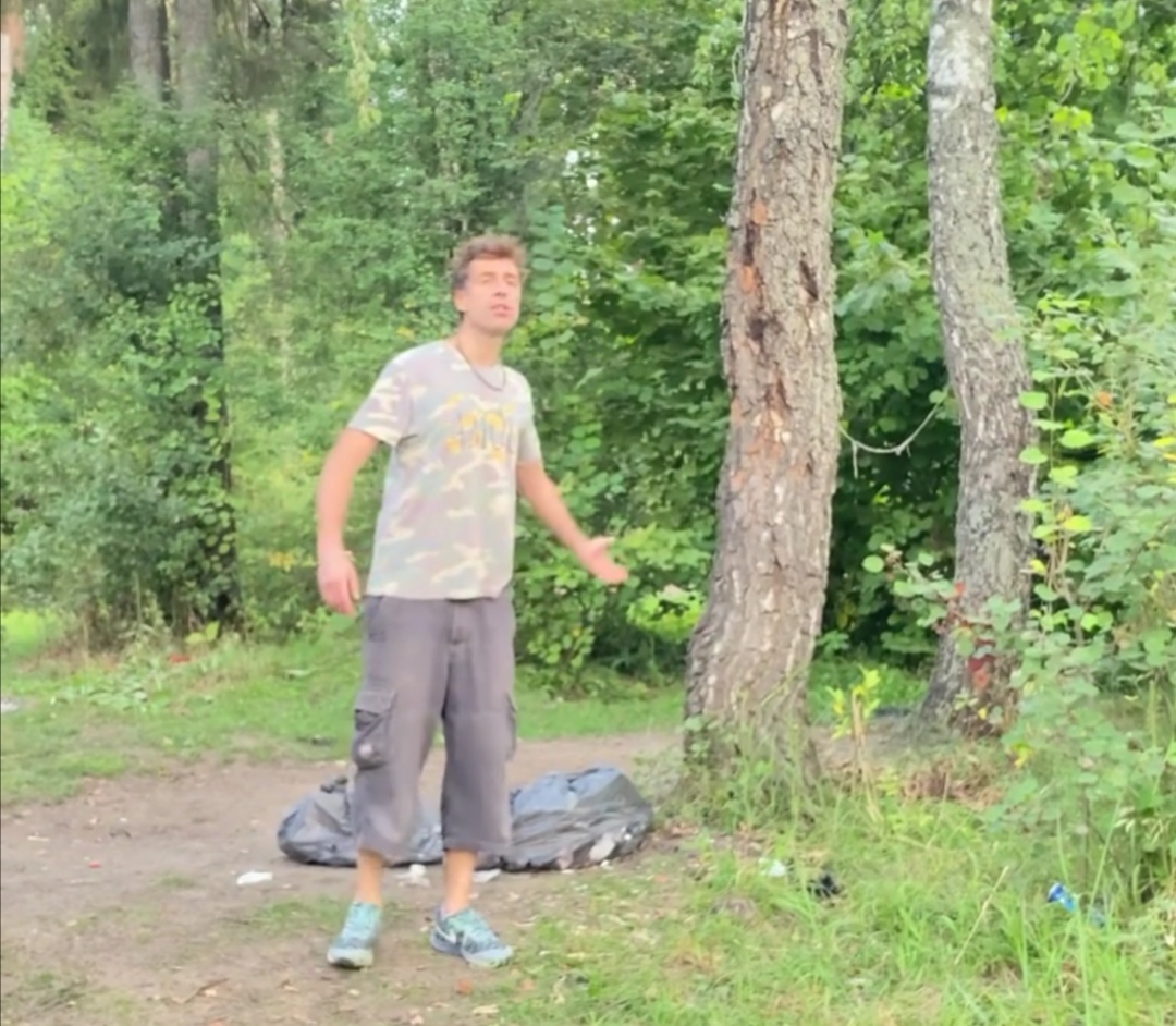 Кричал от злости: лидер группы «Ногу Свело» обратился к отдыхающим, оставившим мусор на природе