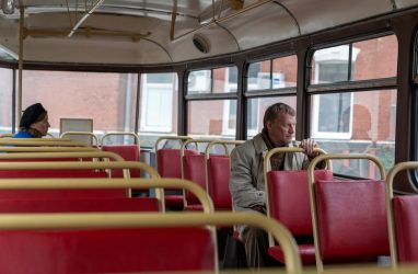 Удорожание проезда в автобусах Владивостока объяснили в том числе ростом зарплат
