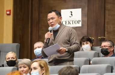 В одной из больниц Приморья не хватает сразу 57 медработников — депутат