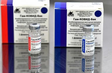 Число заболевших ковидом после вакцинации в Приморье перестало расти