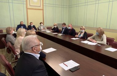 В оживлённую дискуссию вступили на заседании общественного совета при Росреестре в Приморье