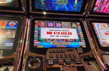 В приморском казино выиграли свыше миллиона рублей на соседних автоматах