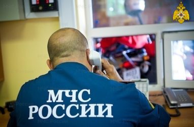 «Застрял между скал». Сложную спасательную операцию провели сотрудники МЧС во Владивостоке