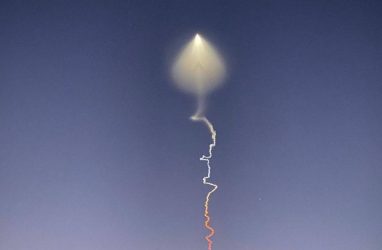 Жители Приморья могли наблюдать свечение в виде ёлки от пуска корейской ракеты — фото