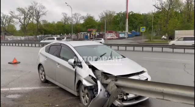 Включение печки в «Приусе» привело к жёсткому ДТП во Владивостоке — видео