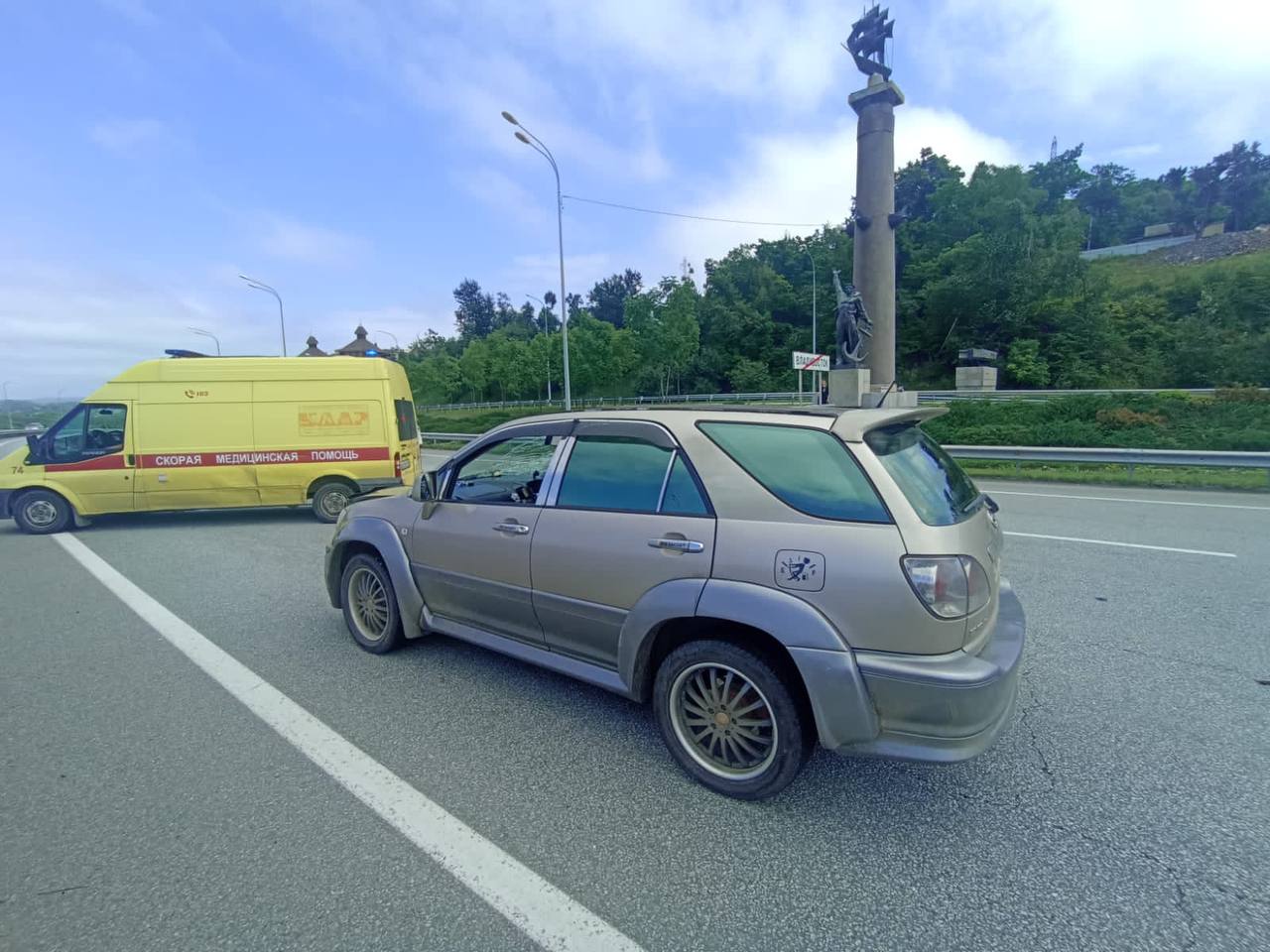 За рулём «Тойоты», сбившей насмерть пешехода во Владивостоке, была женщина