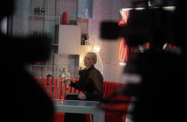 Уроженка Владивостока Алина Герман ведёт новое шоу «Салон» на ТНТ
