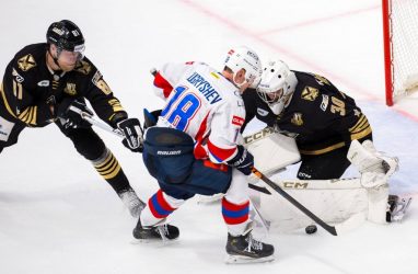 Хоккеисты «Адмирала» повторно обыграли «Ладу» — одного из лидеров КХЛ