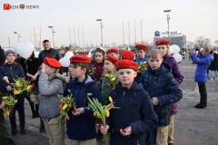 <strong>Во Владивостоке сотни горожан почтили память погибших при пожаре в Кемерово</strong>
